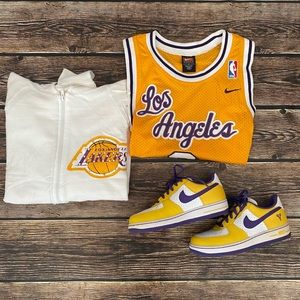 Lakers Bundle! KOBE BRYANT NIKE AIR FORCE 1 SIZE 2.5Y + Free Jersey And Sweater.